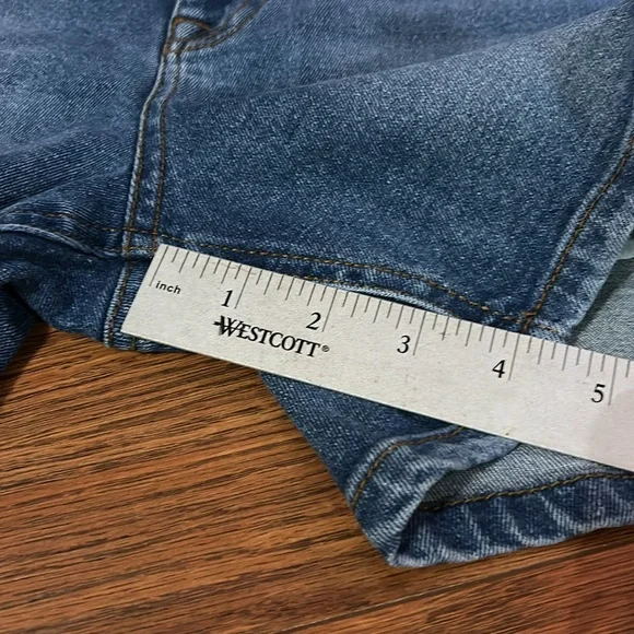 ASOS DESIGN mens skinny mid length denim shorts in mid wash blue size 34 - Picture 7 of 9